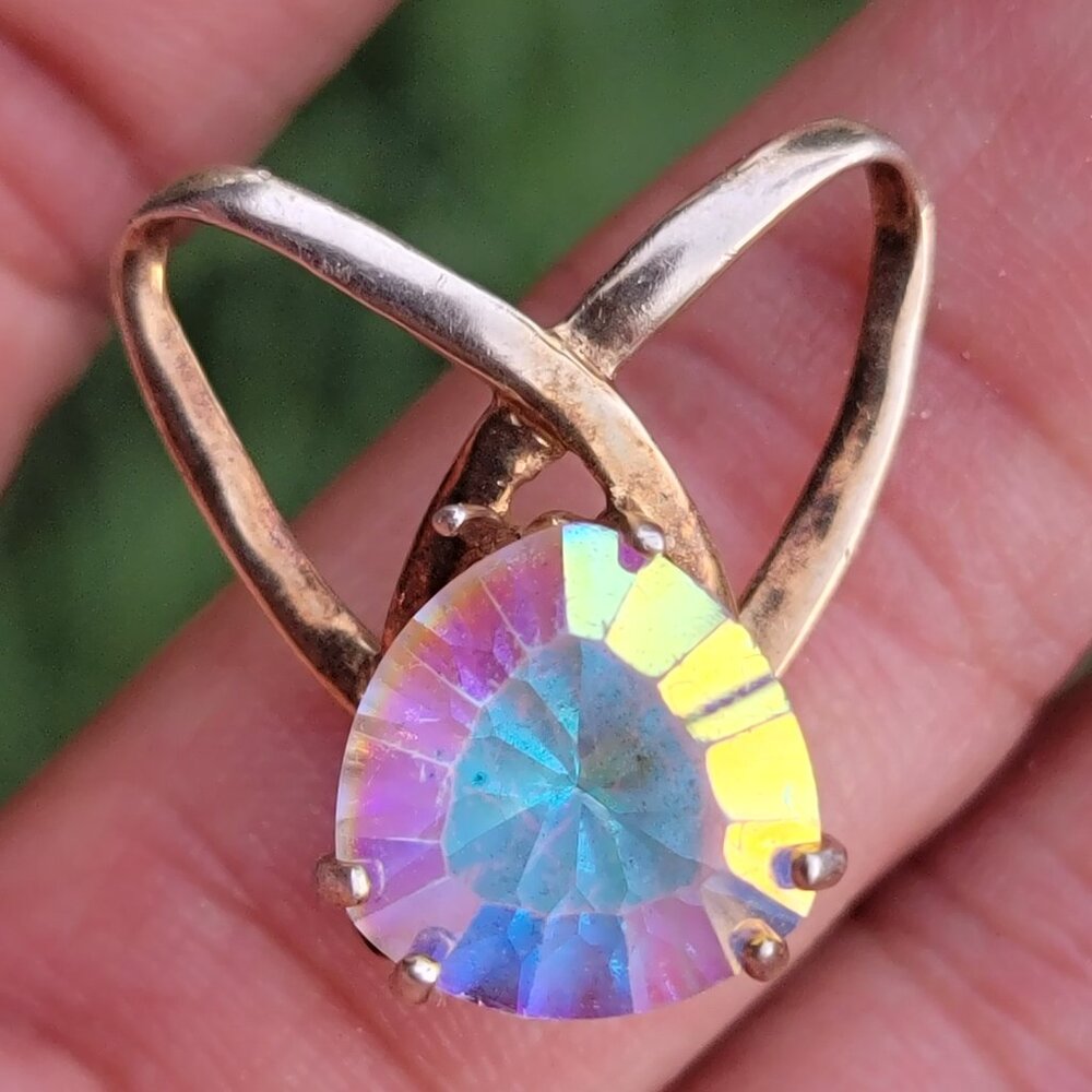 🦄Magical Aurora Borealis trillion cut rainbow quartz gold overlay 925 sterling